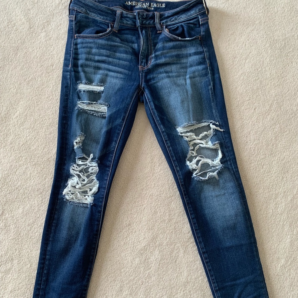 American Eagle super stretch ripped jeggings